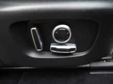 Land Rover Discovery Sport D200 MHEV SE - U10726