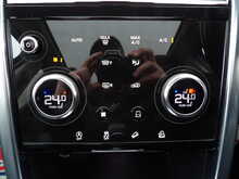 Land Rover Discovery Sport D200 MHEV SE - U10726