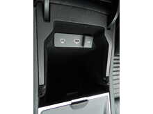 Land Rover Discovery Sport D200 MHEV SE - U10726