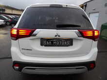 Mitsubishi Outlander MIVEC Exceed - U10732