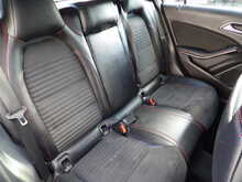 Mercedes-Benz A Class A200d AMG Line - U10735