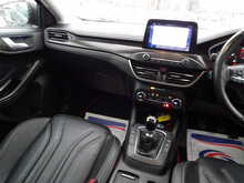 Ford Focus EcoBlue Vignale - U10736