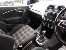 Volkswagen Polo TSI BlueMotion Tech GTI - U10740