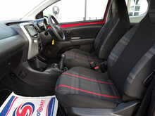 Peugeot 108 VTi Active - U10745