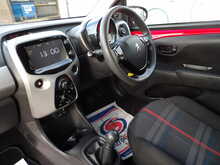 Peugeot 108 VTi Active - U10745