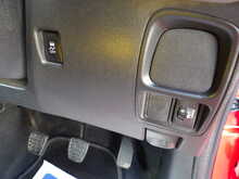 Peugeot 108 VTi Active - U10745