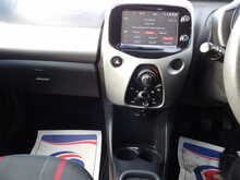 Peugeot 108 VTi Active - U10745