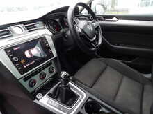 Volkswagen Passat TDI SE Business - U10752