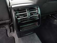 Volkswagen Passat TDI SE Business - U10752