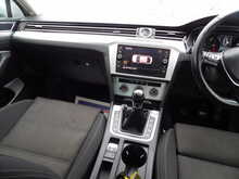 Volkswagen Passat TDI SE Business - U10752