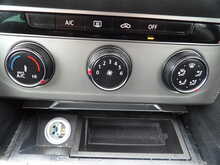 Volkswagen Passat TDI SE Business - U10752