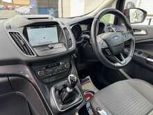 Ford Grand C-Max TDCi Titanium - U10764