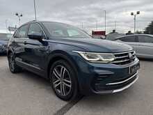 Volkswagen Tiguan TSI Elegance - U10766
