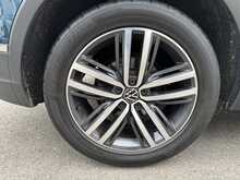 Volkswagen Tiguan TSI Elegance - U10766