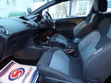 Ford Fiesta T EcoBoost ST-1 - U10767