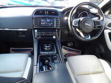 Jaguar F-PACE P250i R-Sport - U10772
