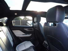 Jaguar F-PACE P250i R-Sport - U10772