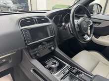 Jaguar F-PACE P250i R-Sport - U10772