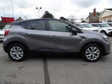 Renault Captur TCe Iconic - U10781