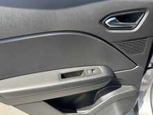 Renault Captur TCe Iconic - U10781