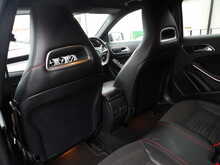 Mercedes-Benz GLA GLA200d AMG Line - U10799