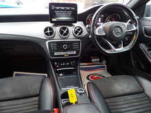 Mercedes-Benz GLA GLA200d AMG Line - U10799