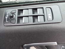 Land Rover Discovery Sport TD4 HSE - U10800