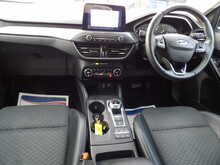 Ford Focus T EcoBoost Titanium X - U10811