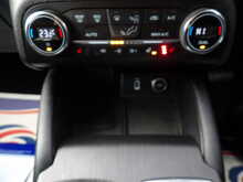 Ford Focus T EcoBoost Titanium X - U10811