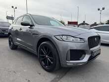 Jaguar F-PACE D180 Chequered Flag - U10814