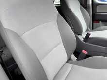 Hyundai i800 CRDi SE - U10823