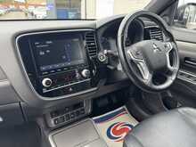 Mitsubishi Outlander h TwinMotor Dynamic - U10829