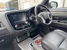 Mitsubishi Outlander h TwinMotor Dynamic - U10829