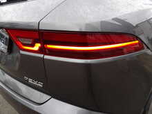 Jaguar E-PACE D240 R-Dynamic SE - U10835