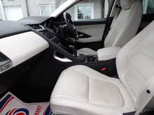 Jaguar E-PACE D240 R-Dynamic SE - U10835
