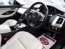 Jaguar E-PACE D240 R-Dynamic SE - U10835