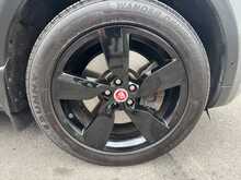 Jaguar E-PACE D240 R-Dynamic SE - U10835