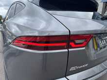 Jaguar E-PACE D240 R-Dynamic SE - U10835