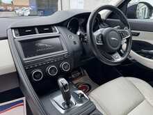 Jaguar E-PACE D240 R-Dynamic SE - U10835