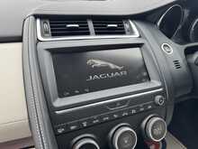 Jaguar E-PACE D240 R-Dynamic SE - U10835