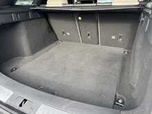 Land Rover Range Rover Velar D180 R-Dynamic HSE - U10836
