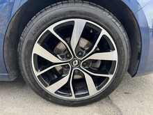 Renault Megane Blue dCi Iconic - U10855