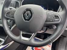 Renault Megane Blue dCi Iconic - U10855