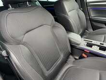Renault Megane Blue dCi Iconic - U10855