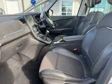 Renault Scenic Blue dCi Signature - U10857