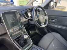 Renault Scenic Blue dCi Signature - U10857