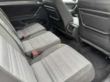 Volkswagen Touran TDI R-Line - U10881