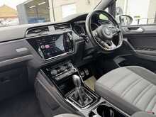 Volkswagen Touran TDI R-Line - U10881