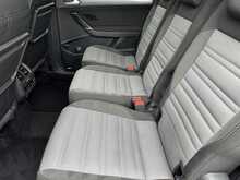 Volkswagen Touran TDI R-Line - U10881