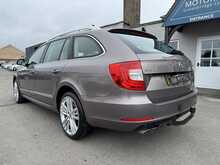 Skoda Superb TDI Elegance - U10882